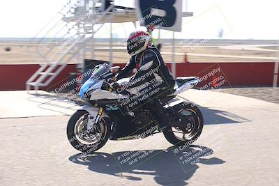 media/Nov-03-2025-Lets Ride (Mon) [[4d74c1c4d3]]/B Group/Grid/